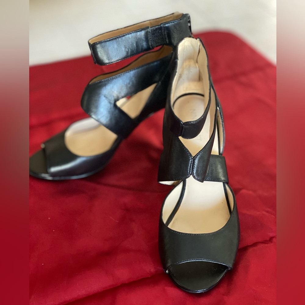 Nine West black